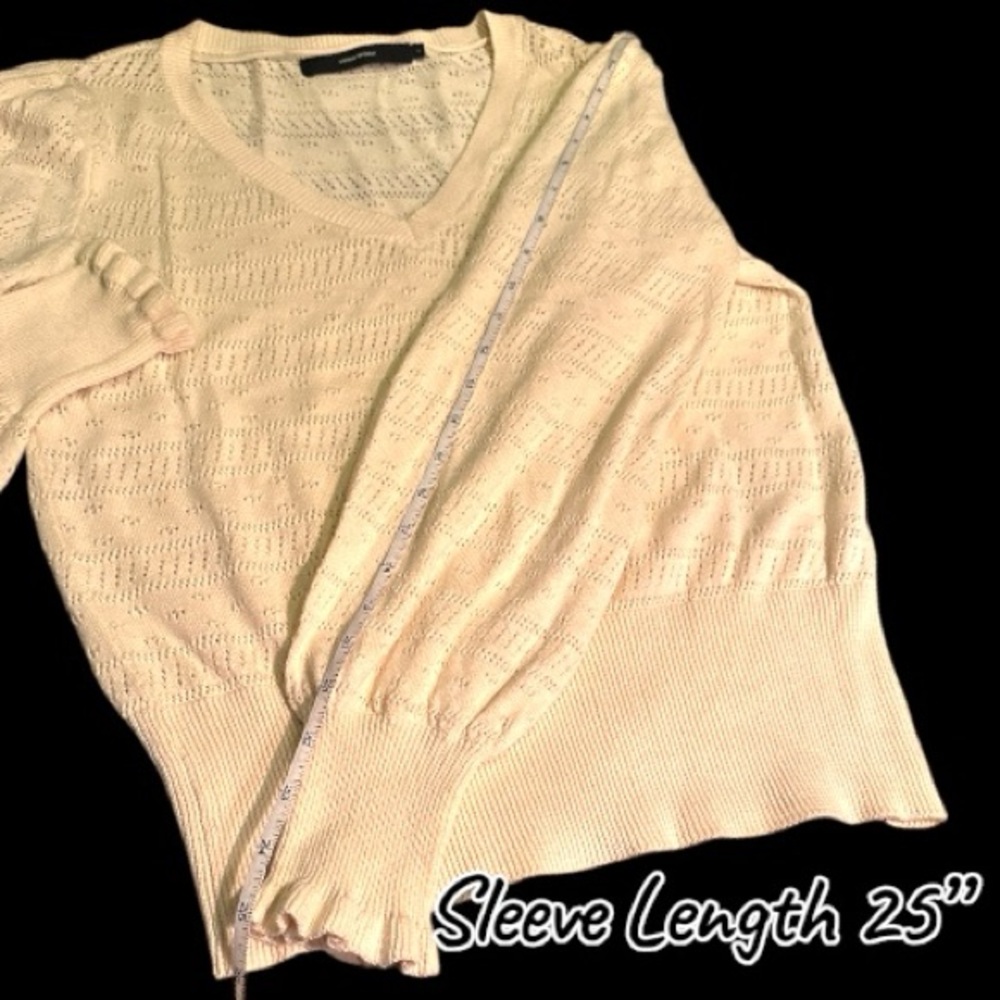 EUC (never worn) VERO MODA V-Neck Crotchet Sweater in Cream. Size Medium - Picture 3 of 7